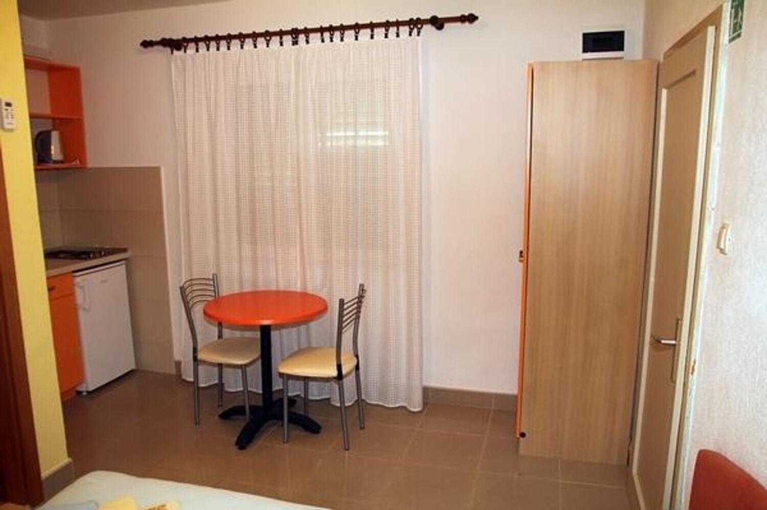 Apartments Sini-with parking Makarska Bagian luar foto