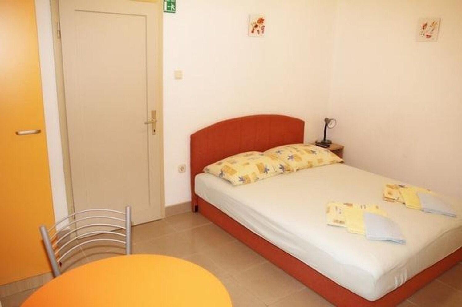 Apartments Sini-with parking Makarska Bagian luar foto